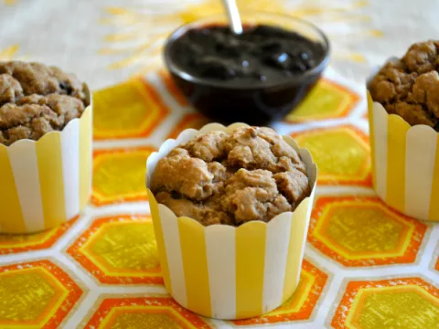 Orange Quinoa Muffins & Why I Hate Reese Witherspoon