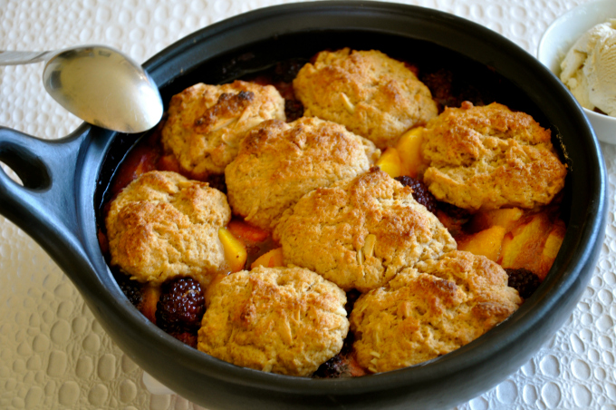 https://ordinaryvegan.net/wp-content/uploads/2014/06/Blackberry-Peach-Dumplings.jpg