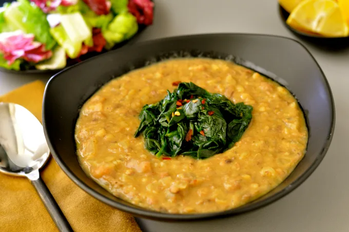 Black-Eyed Pea Soup with Greens & Fennel Seeds
