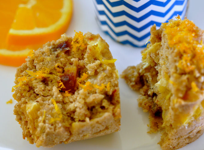  Hearty, healthy breakfast muffins packed with protein, iron, fiber and vitamin C. (#vegan) ordinaryvegan.net