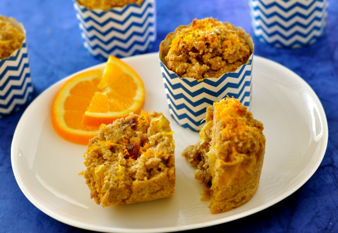  Hearty, healthy breakfast muffins packed with protein, iron, fiber and vitamin C. (#vegan) ordinaryvegan.net