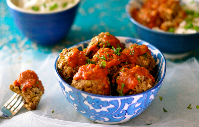 Discover how delicious and hearty vegan meatballs can taste. (#vegan) ordinaryvegan.net