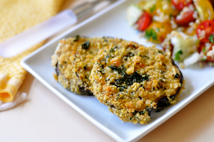 Need more plant-based crunch in your life? Try these baked breaded eggplant slices. (#vegan) ordinaryvegan.net