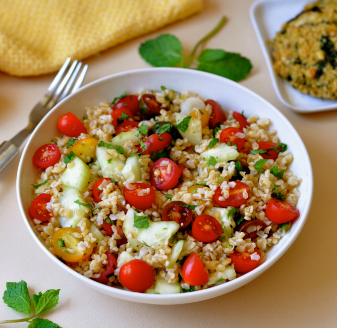 Bulgur is a whole grain that often takes a back seat to quinoa but did you know that bulgur contains resistant starch, nature's fat-burning breakthrough. (#vegan) ordinaryvegan.net