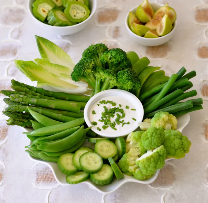 Crudite Platter with Creamy Vegan Ranch Dressing
