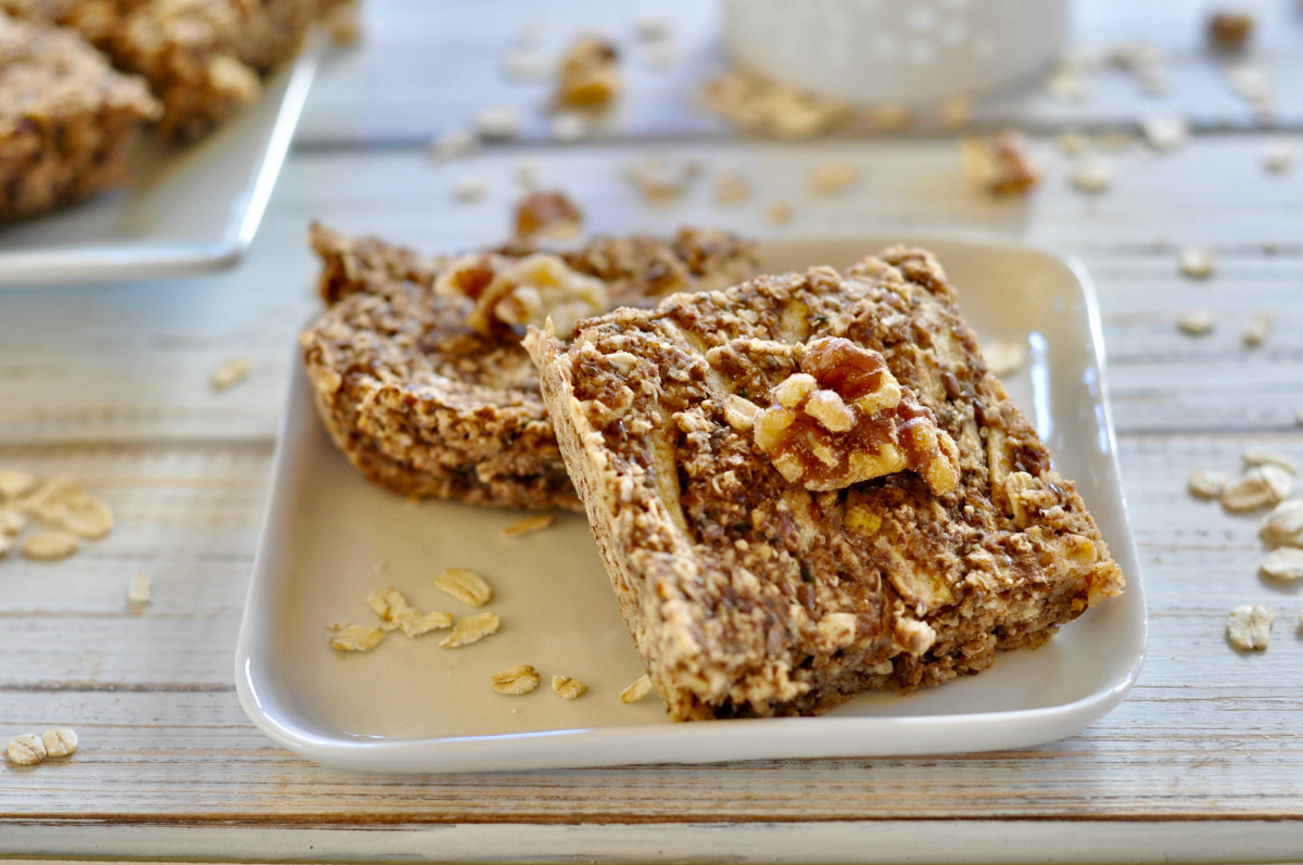 Vegan Energy Bars with Oats, Apples & Ground Flaxseed