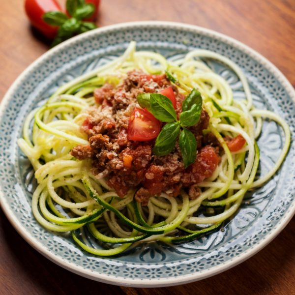 Infusing the Spaghetti with⁣ the​ Miso Bolognese Sauce