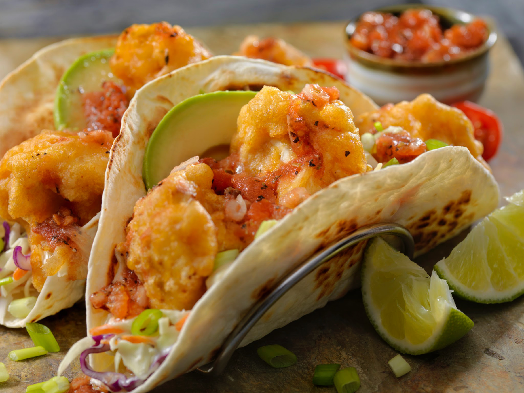 Roasting at a high heat instead of frying gives these vegan beer battered cauliflower tacos a delicious golden crunchy crisp without all the added fat. (#vegan) ordinaryvegan.net